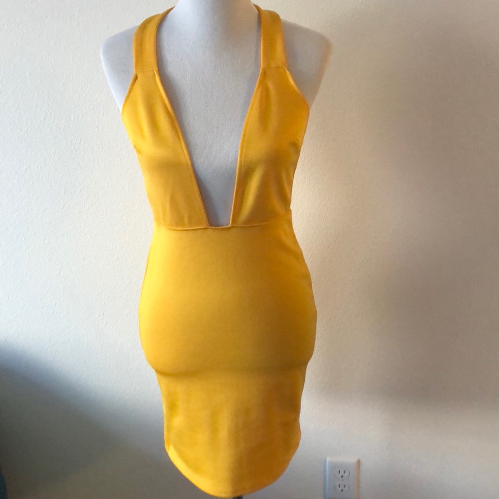Sexy Yellow plunge partydress, S, cut-out back